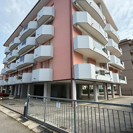 Anna- Solo Per Famiglie- Walterigato Apartman Lido di Jesolo
